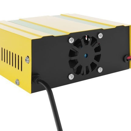 Nabíječka autobaterií 12V/24V