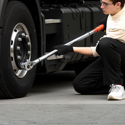 3/4-Inch Drive Click Torque Wrench, 100-600 lbf-ft