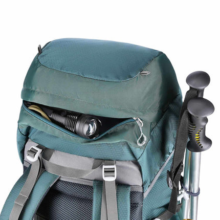 Zelený turistický batoh 65L – lehký a odolný
