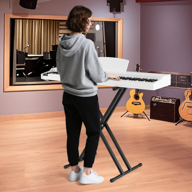 Set digitálního piana s 88 klávesami, polovážená mechanika, stojan, pedály, bílé