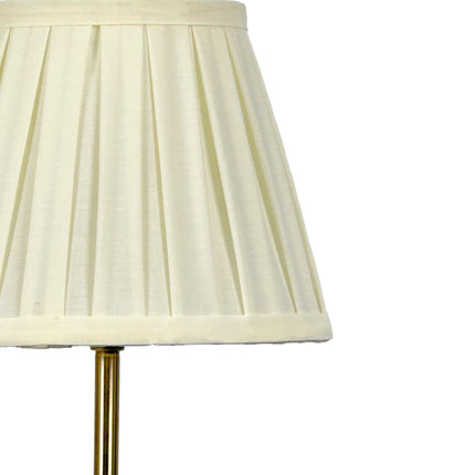 Nástěnná lampa v antickém stylu s plisovaným látkovým stínidlem