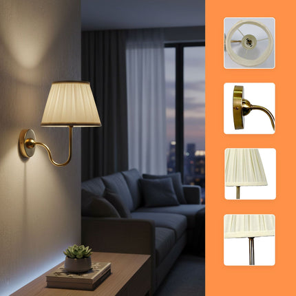Nástěnná lampa v antickém stylu s plisovaným látkovým stínidlem