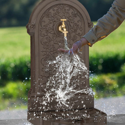 Fontána v antickém stylu