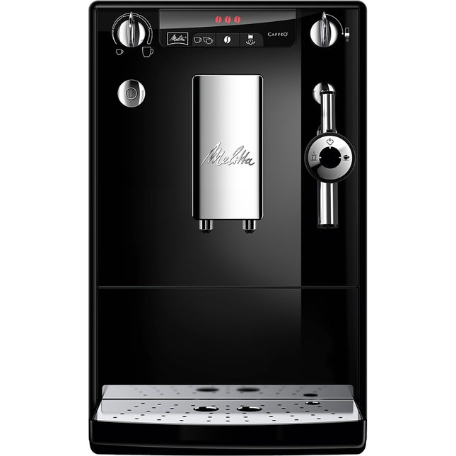 Automatický kávovar s napěňovačem mléka, kompaktní design