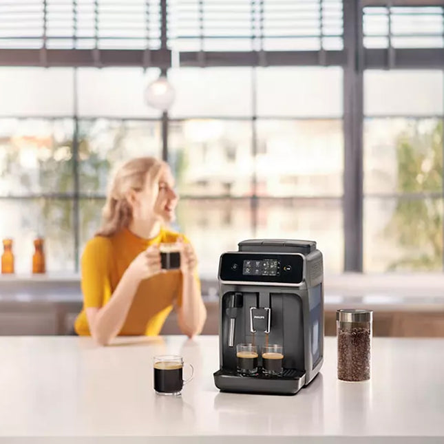 Automatický espresso kávovar s napěňovačem mléka, nádržka 1.8L