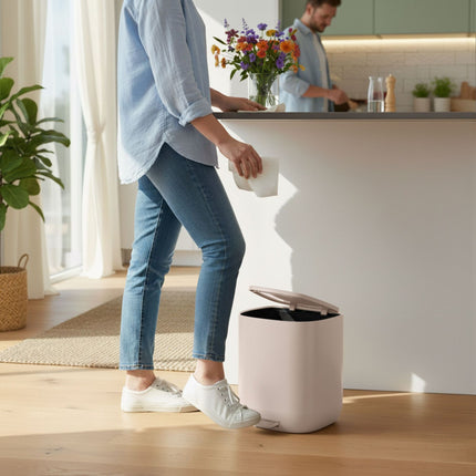 Koupelnový koš, 5L soft-close, nožní pedál