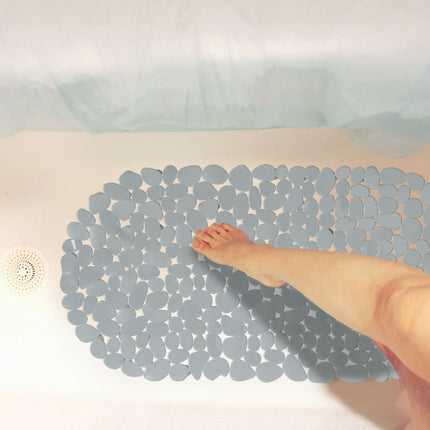 Bathtub interior in stone look