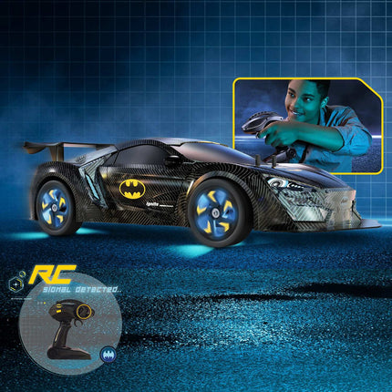 Batman RC auto Bat-Tech Racer, měřítko 1:10