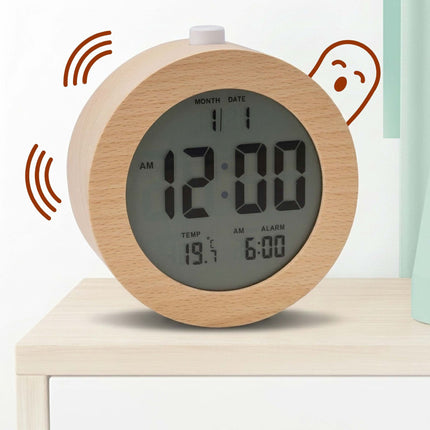 Digitální budík z bukového dřeva s funkcí snooze