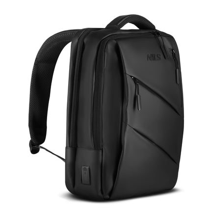 Černý batoh na notebook, USB-C port, objem 15L