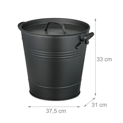 Černý kovový kbelík na popel s víkem – 19 litrů