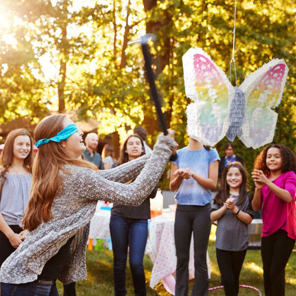 Piñata motýl na dětské narozeninové oslavy