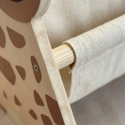 Children's Bookcase with 4 Fabric Pockets – Giraffe Design