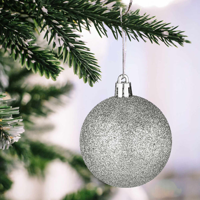 Christmas tree balls in a pack of 100