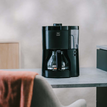 Kávovar, 1.25L, AromaSelector, černý
