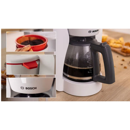 Kávovar TKA2M111 1200Watt s odnímatelnou nádržkou bílá