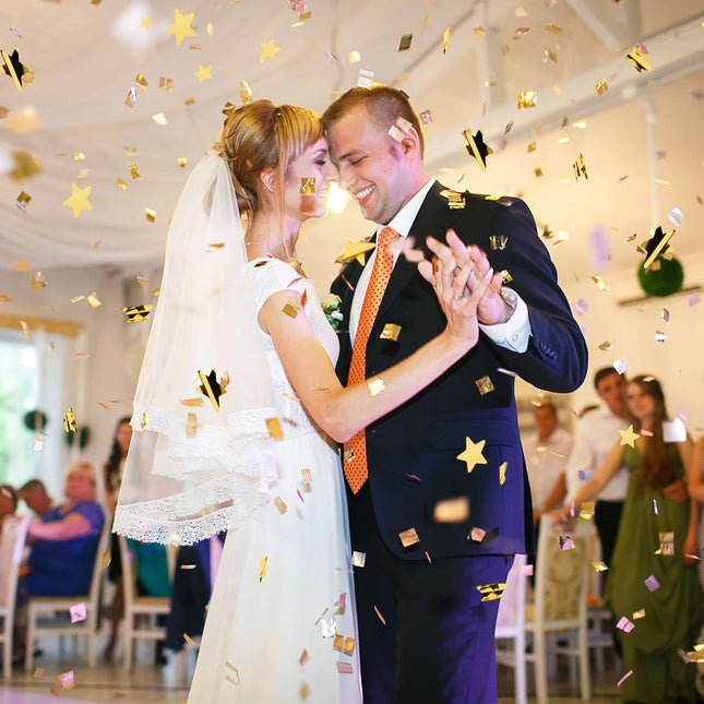 Confetti cannon gold stars