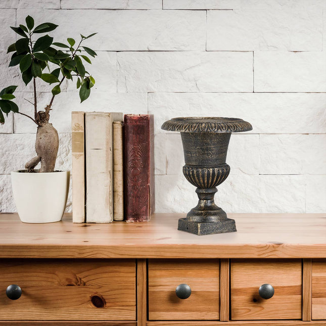 Decoratieve vaas van gietijzer