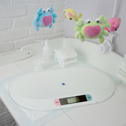 Digitální kojenecká váha s USB kabelem