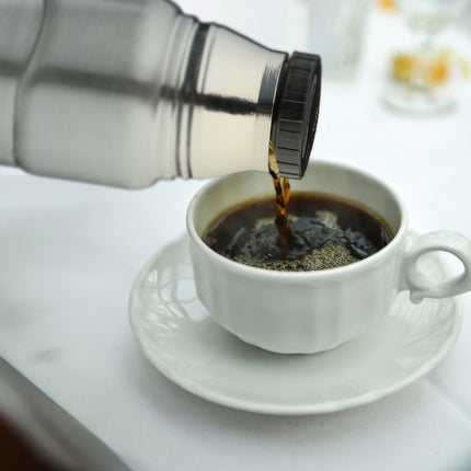 Lahev na pití s kelímkem 500 ml