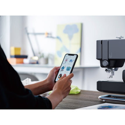 Vyšívací stroj s Bluetooth, rámeček 100x100 mm
