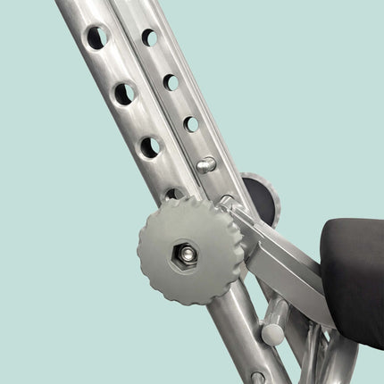 Ergonomická nastavitelná stolička na stání, černá/stříbrná