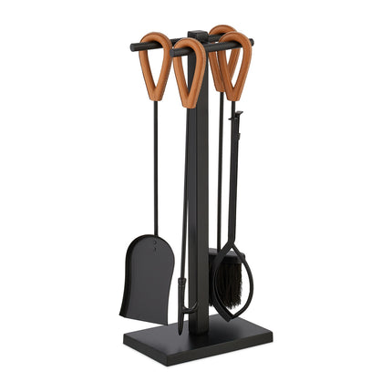 Haardgereedschapset met metalen standaard en leren handvatten
