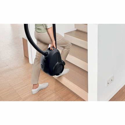 Podlahový vysavač BGLS2BA3NE, vč. němčiny, 600W, recyklovaný plast