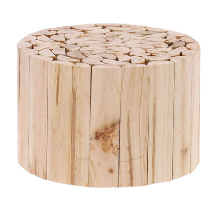 Stolička pod květiny v přírodním designu