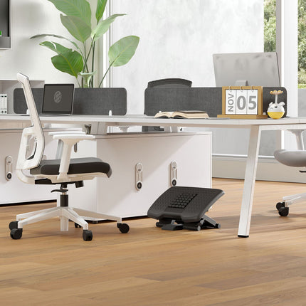 Nastavitelná protiskluzová ergonomická podnožka do domácí kanceláře