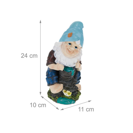 Zahradní trpaslík s kbelíkem vody
