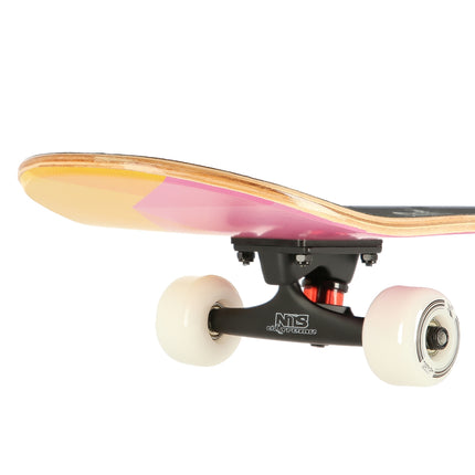 Geometrisches Skateboard, robustes Deck, rutschfestes Grip-Tape