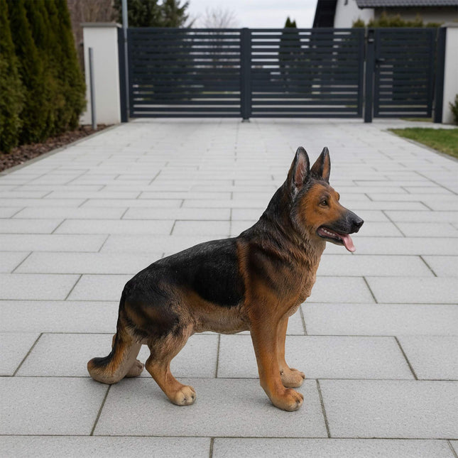 Zahradní socha německého ovčáka, polyresin, 114 cm