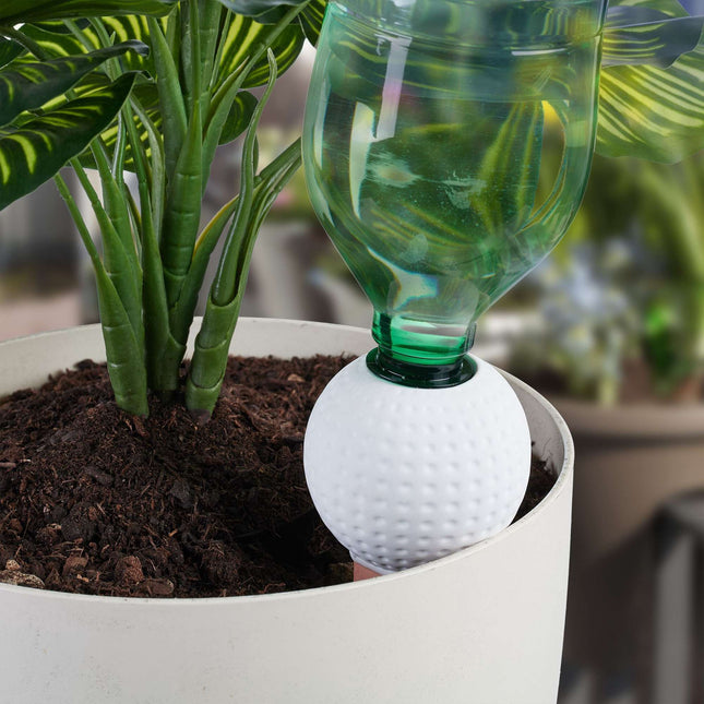 Golf ball with clay cone, set of 4