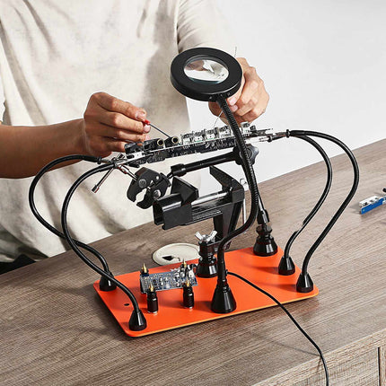 Helping Hands Soldering Station – 4 Arms, 3X LED Magnifier