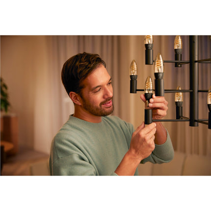 Hue White Ambiance Filament E14 Krone 350 lm 1 ks