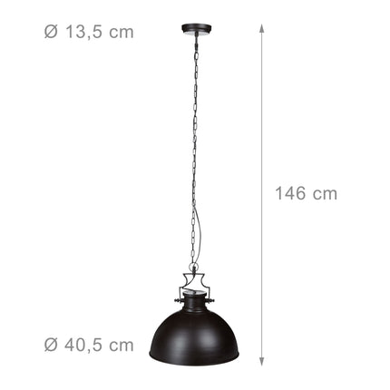 Závěsná lampa v industriálním stylu