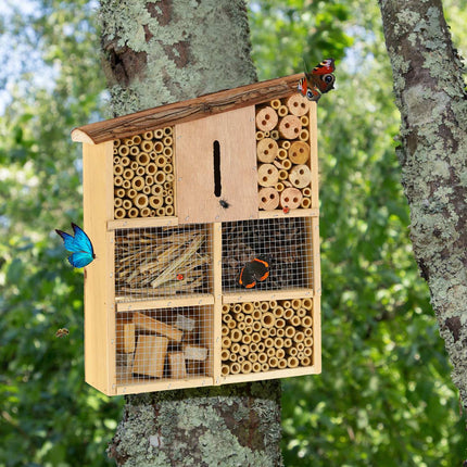 Insektenhotel mit Rindendach