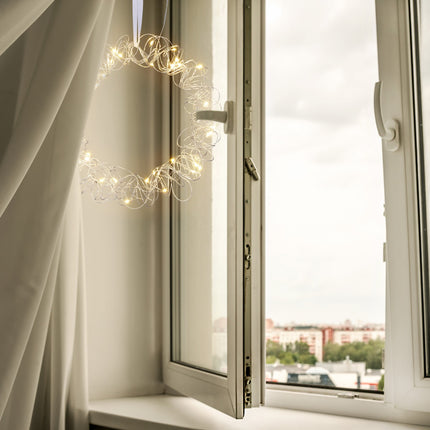 LED světelný dekorační věnec, 30cm, teple bílá