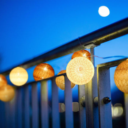 LED světelný řetěz s 10 koulemi