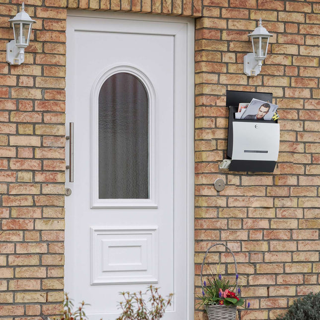 Briefkasten mit Zeitungsfach