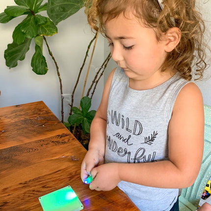 Magna-Tiles magnetické stavební dlaždice Glow, 16 dílků