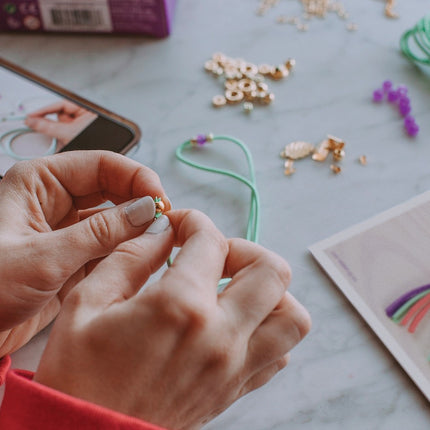 Make It Real DIY sada šperků, semišové náramky