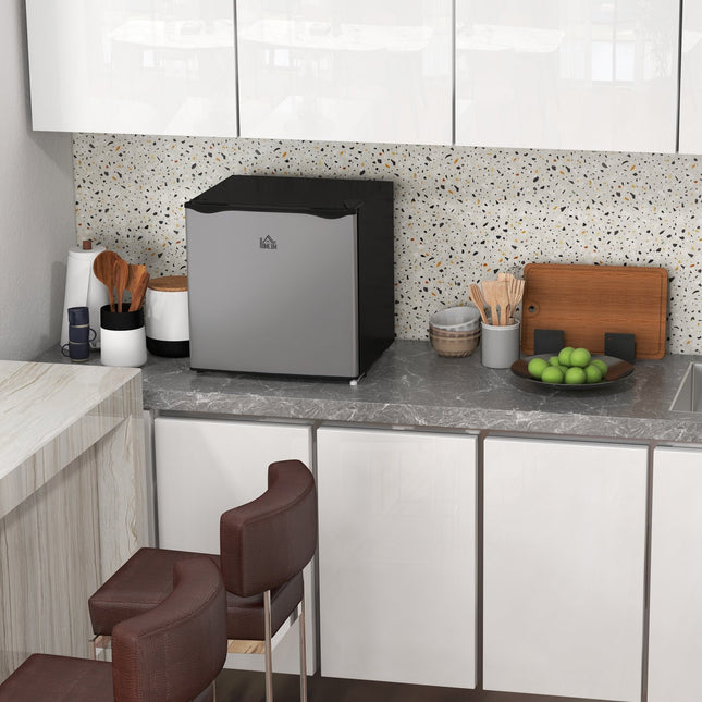 Volně stojící mini mraznička 35L, stříbrná, 5stupňová regulace