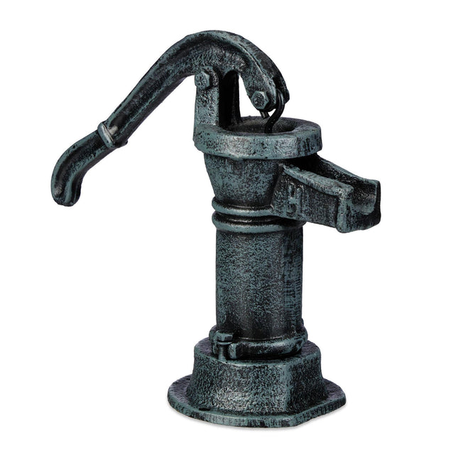 Nostalgische decoratieve gietijzeren pomp