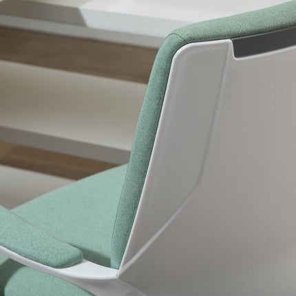Ergonomická zeleno-bílá kancelářská židle, funkce naklápění, otočná o 360°