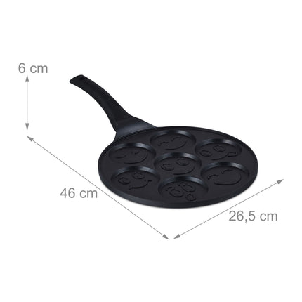 Pancake pan with faces