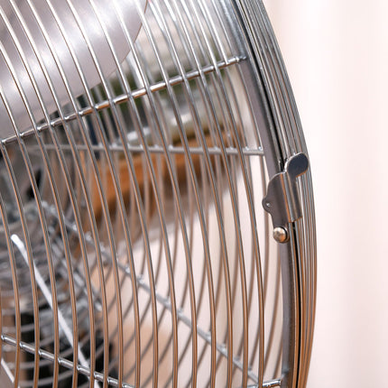Stojanový ventilátor — nastavitelná výška, 3 rychlosti, stříbrná