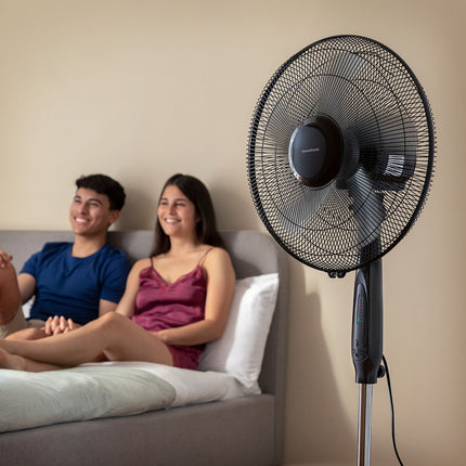 Stojanový ventilátor s dálkovým ovládáním InnovaGoods Airstreem černá 45 W