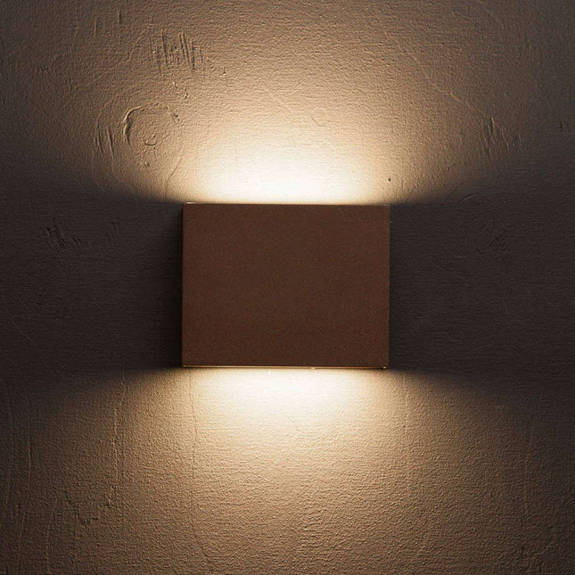 Per II Wall light LED IP54 3000K 6W 430lm Corten